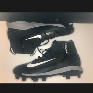 Brand New Nike BSBL Cleats